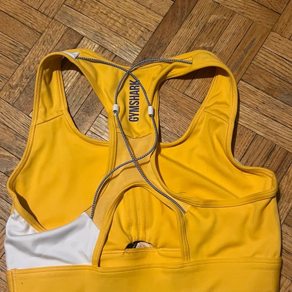 Gymshark plus sports bra SMALL - Picture 4 of 5